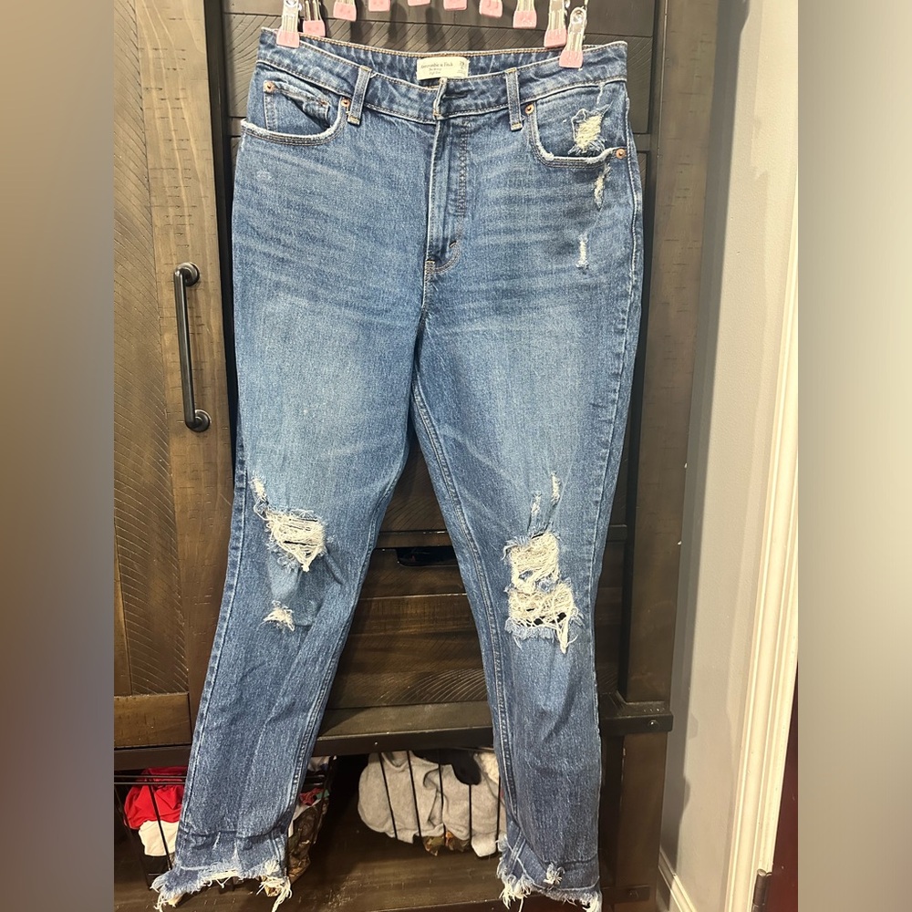 Abercrombie women’s jeans